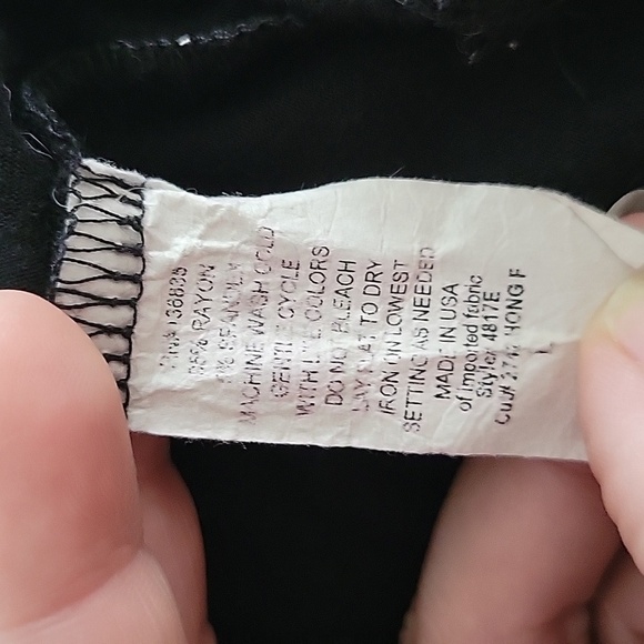 Belah & Codey Women's Top - Picture 9 of 11